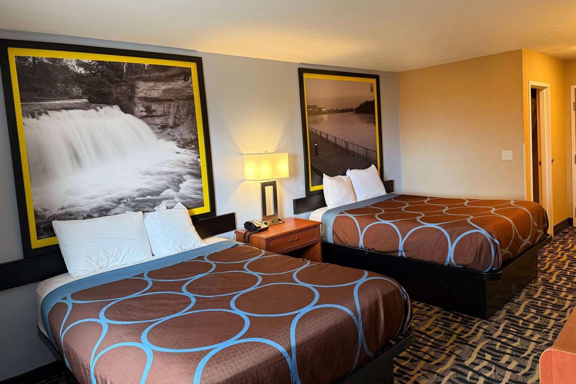 Super 8 By Wyndham Cozad Hotell Eksteriør bilde