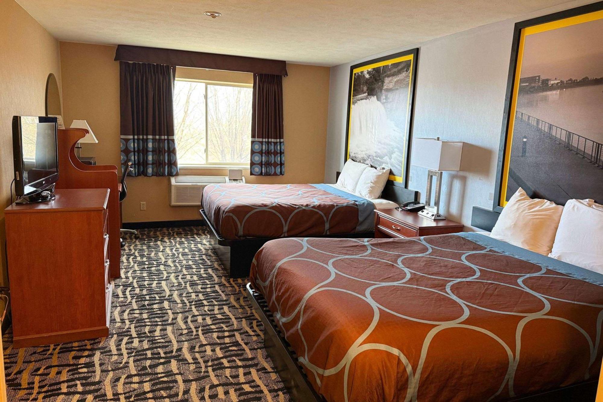 Super 8 By Wyndham Cozad Hotell Eksteriør bilde