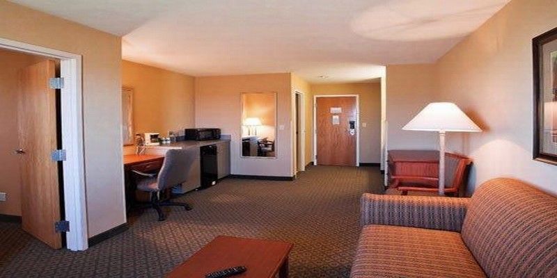 Super 8 By Wyndham Cozad Hotell Eksteriør bilde